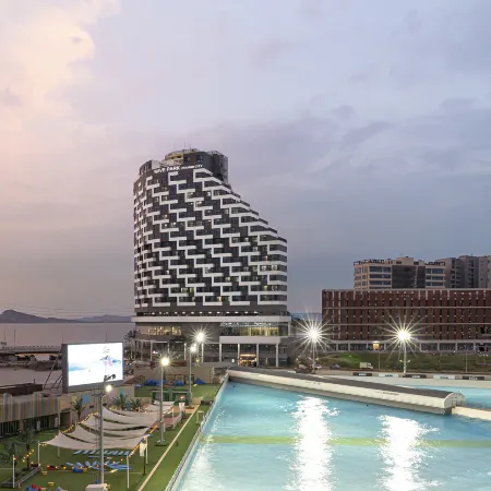 Le Collective Siheung Wavepark Отели рядом с достопримечательностью «Парк Окгу»