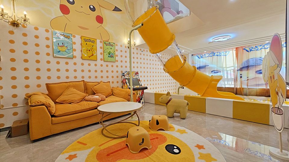 Polar Bear Slide Apartment