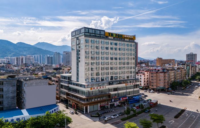Clover Holiday Hotel (Guiping Xinggui)