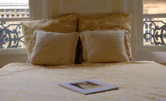 Modern Haussmann Apartment in Paris 8