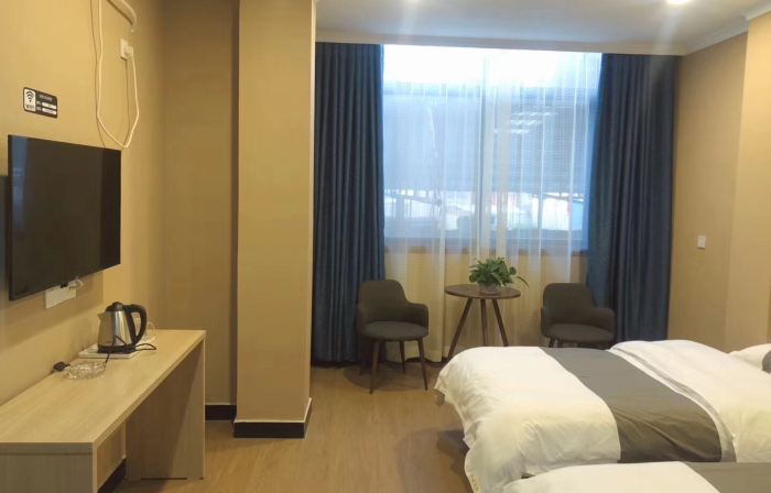 Changxin Hotel (Zhenping Xinmin Road Shifosi)
