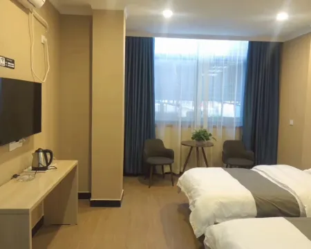 Changxin Hotel (Zhenping Xinmin Road Shifosi) Hotels in Zhenping