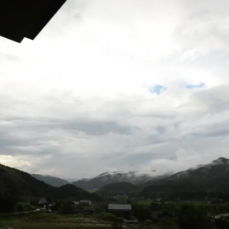 LIYINGU
