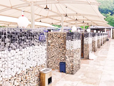 Yishan Banshui Resort Hotel, Kuandian Man Autonomous County Отели рядом со станцией Kuandian Railway Station