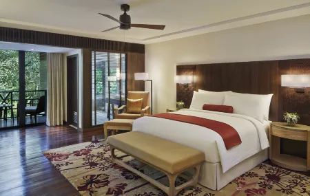 Mulu Marriott Resort & Spa Отели в г. Miri Division