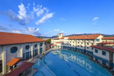 Xiamen Airlines Hotel Chongyangxi Villa (Wuyishan Sangu Resort) Hotels near Lotus Peak