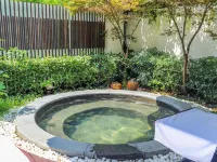 Shumyip Hot Spring Hotel