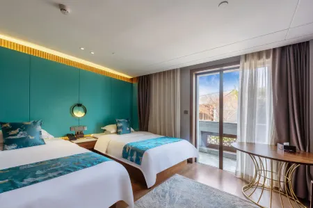 Luoyang YunHuaLi Intangible Cultural Heritage Art Homestay Отели рядом с достопримечательностью «Zhouwangcheng Square»