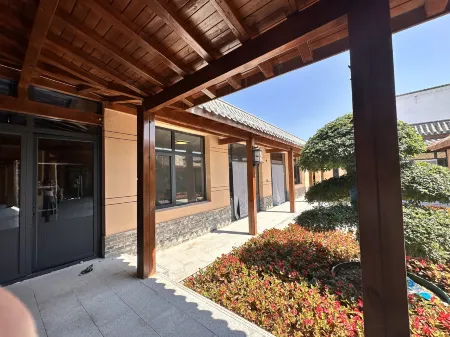 Xiongxian Xiongshan Homestay Отели рядом с достопримечательностью «Baiyangdian Lake»