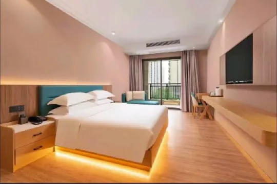 啟程優品飯店（深圳宏發大世界店） 聚賢亭附近的飯店