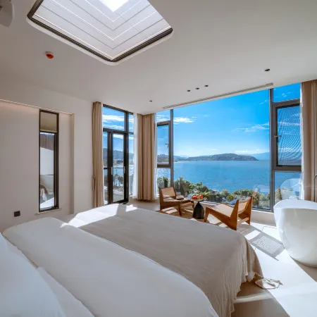 Xiaolu Chenke Island Neighbor Sea View Hotel (Erhai Branch)