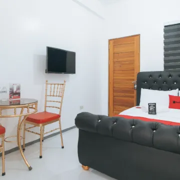 RedDoorz @ St Catherine Residences Olongapo City Hotels near Olongapo Grace Baptist Church