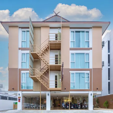 Puwanon Place Chiang Mai Отели рядом с достопримечательностью «Храм Ват-Суан-Док»