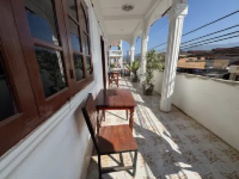 Vang vieng Green Hotel