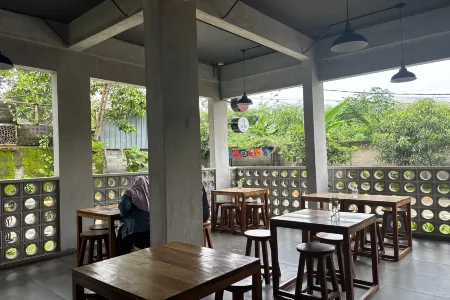 The Cluster Harris Отели в г. Ngamprah