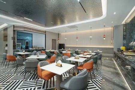 ECHIC Hotel (Dongkeng Town North Avenue, Dongguan) Отели рядом с достопримечательностью «Tangwei Ming and Qing Dynasties Ancient Village»