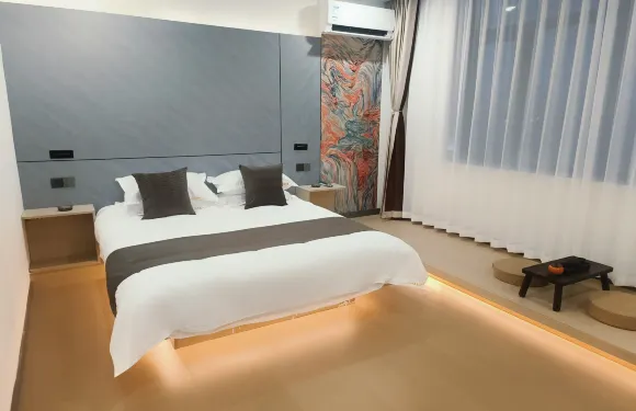 如家華驛酒店（通遼開魯縣政府店）