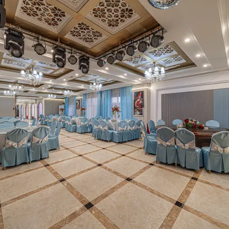 Urban Garden Hotel (Emin East Street)