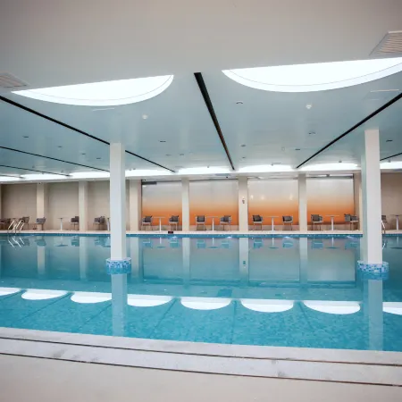 Bubble Hall Hotel