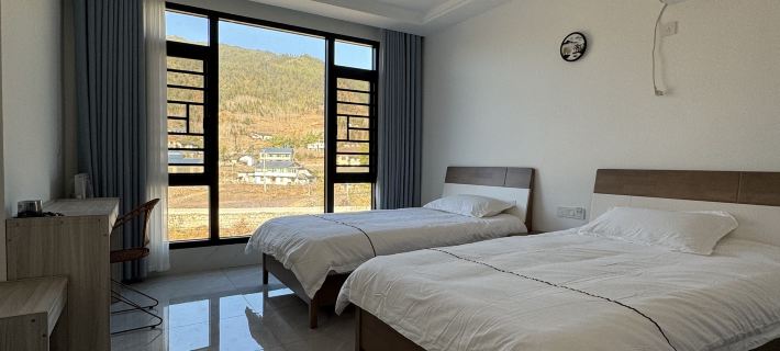 Lingfeng Yichen Ju Homestay Ξενοδοχεία στην πόλη Γιάνλινγκ