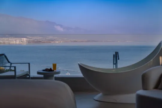 大理豐佑園·麓嶼拾光Villa海景民宿（洱海公園店） 洱海公園附近的飯店