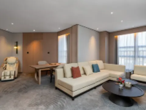 Ramada by Wyndham Huangshan Xiuning Hotels in Xiuning