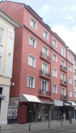 Alex Place-Central Sofia