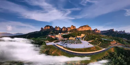 Hushan Hot Spring Resort Отели рядом с достопримечательностью «Licheng City God Temple»