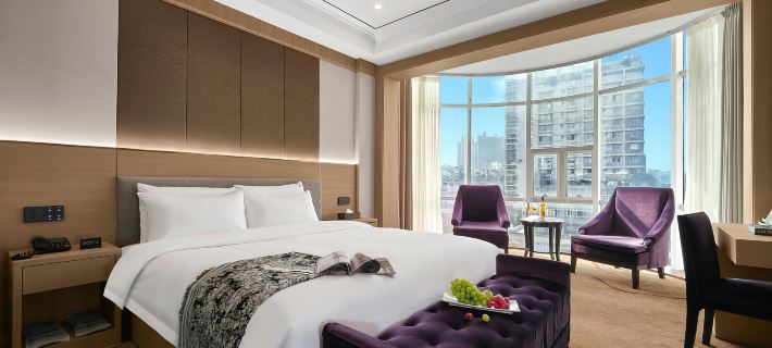 CLOUD LUXURY HOTEL Hotels in Luzhou