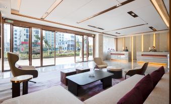 Lavande Hotel (Zhanjiang Xuwen Mulan Avenue)