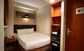Lander Inn