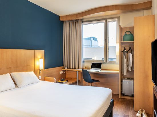 Ibis Barcelona Plaza Glories 22