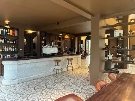 The J Break Boutique