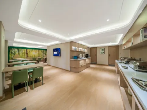 Vienna Sanhao Hotel( Kangding Buxingjie Branch)