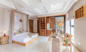 Yunxi Yasu. Designer Cinema Homestay