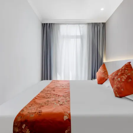 Xiangfu Hotel (People's Square Changzheng Hospital)