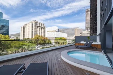 Zeeland Pier Aparthotel by Totalstay Отели рядом с достопримечательностью «City Hall»