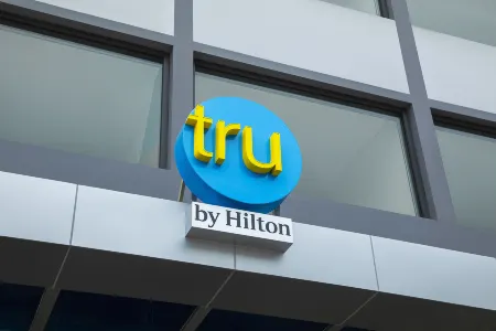 Tru by Hilton Bac Giang City Centre Отели в г. Бакзянг