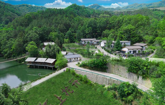 Blossoming On The Path Homestay Foping