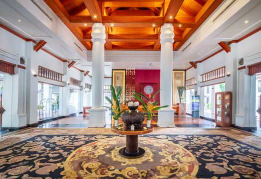 5. 타와 라와디 B..