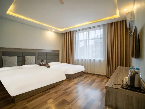 Qicai Danxia Apricot Hotel