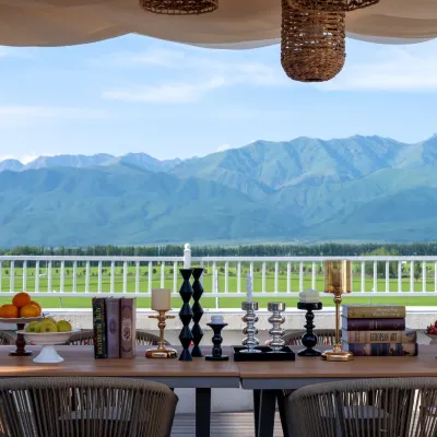 Nalan Manting・Sunset View・French Light Luxury Vacation Homestay (Nalati Scenic Area Branch) Hotels near Nalati Scenic Area