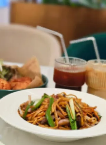 Bayview Hotel (Gulangyu Sanqiutian Wharf Longtou Road Snack Street Store