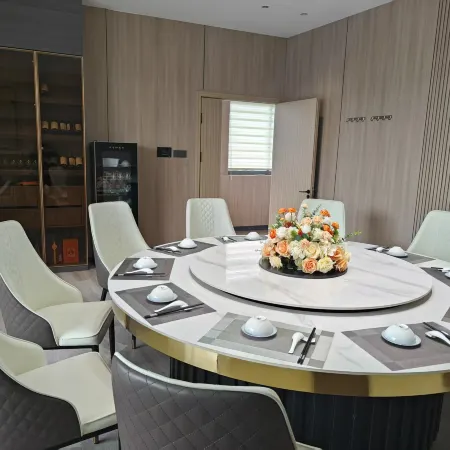 QingWuYiShan Hotel