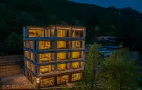 Rishang Sangan | Lipan · Private Hot Spring Villa (Siguniang Mountain Scenic Area)