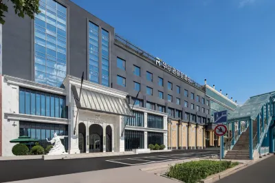 REZEN HOTEL Các khách sạn gần V1 Binhe Customs Food Street
