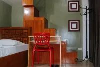 RedDoorz near Colgante Bridge Naga City