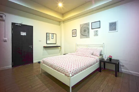 26 bed and coffee โรงแรมใกล้คณะรัฐศาสตร์และนิติศาสตร์ มหาวิทยาลัยบูรพา