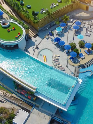 รูปภาพของรอยัล คลิฟ บีช โฮเต็ล