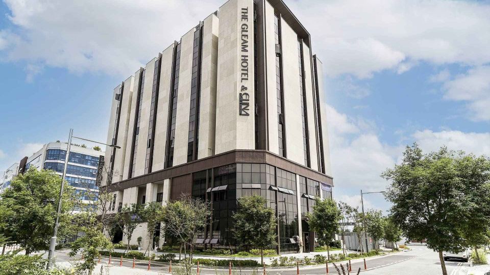 The Gleam Hotel